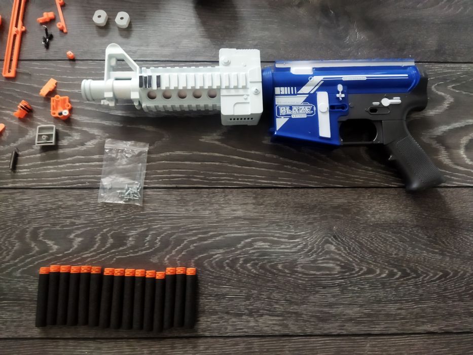 Продавам лот от нърфове