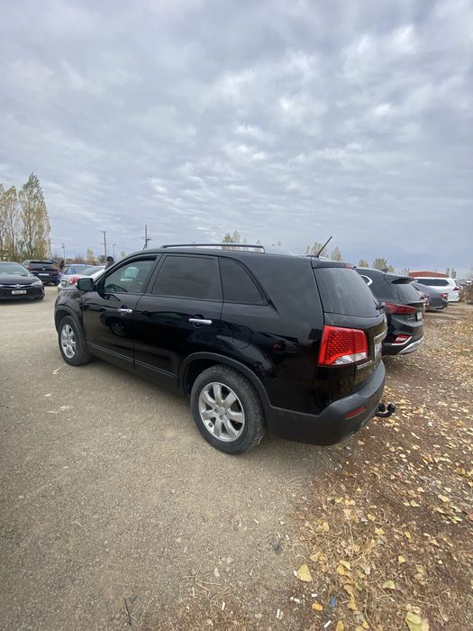 Продам срочно автомашину Киа соренто