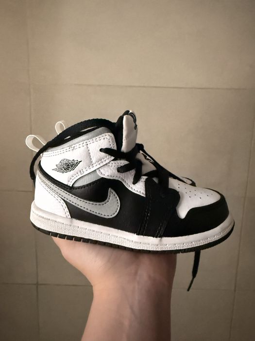 Продаю детскую обувь 25–27 размера!