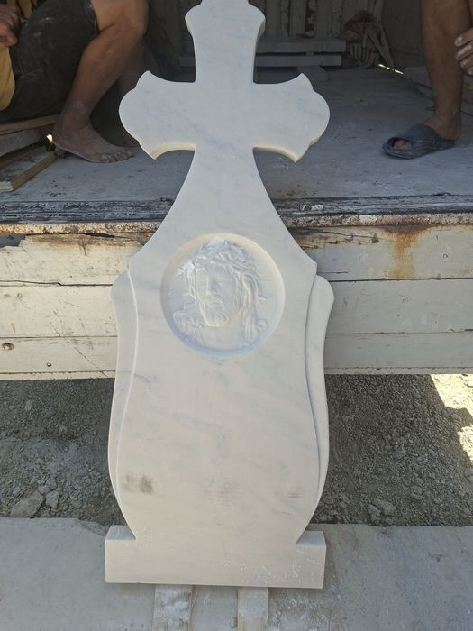 Marmura si granit  modele noi  pretul pleaca de la 700 lei o725755o19