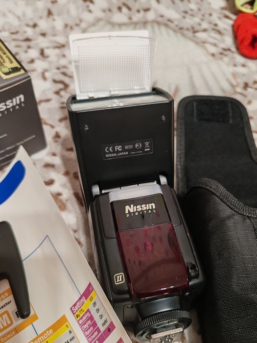 Продам вспышку на фотоаппарат