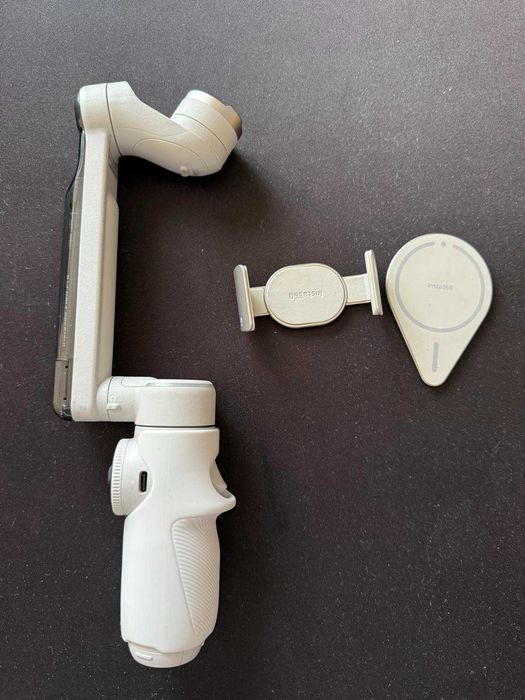 Insta360 Flow Pro + Подарък магнитен държач за телефон