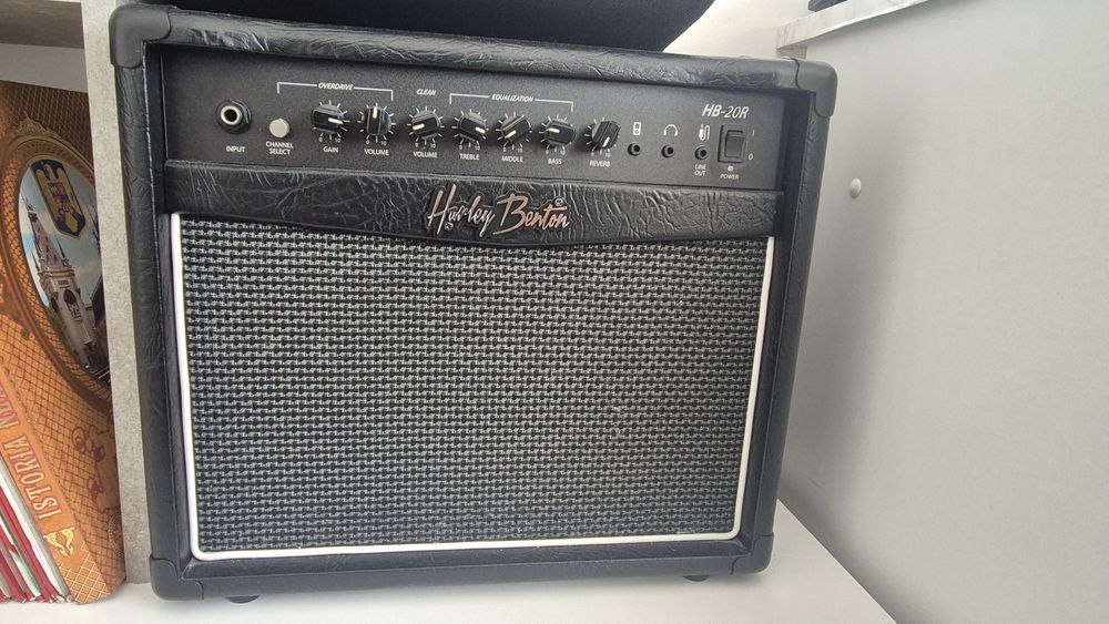 Vand set de chitara electrica harely benton + stand si amplificator