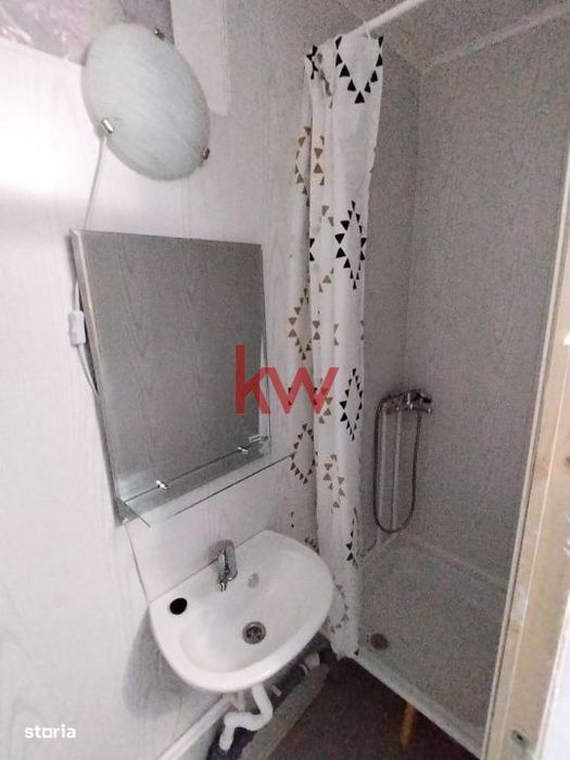 Camera de camin zona Granit-Bularga, et 3, renovata