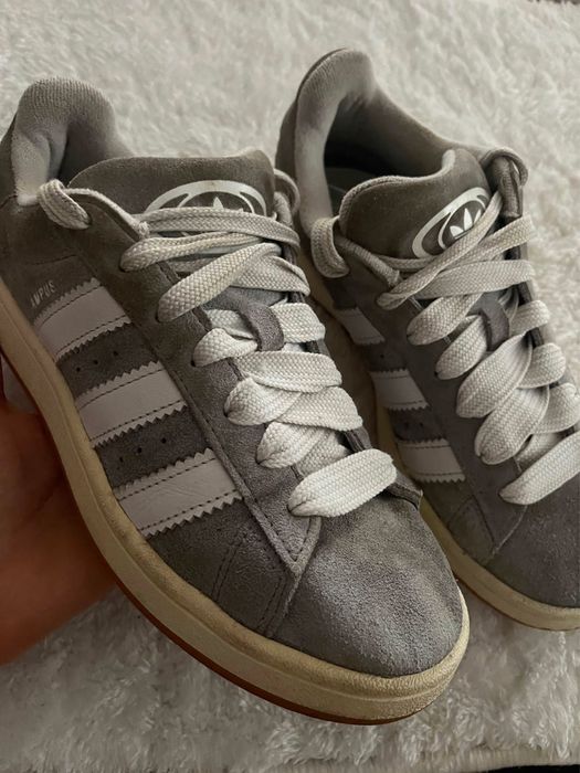 Adidas campus.
