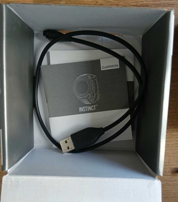 Часовник Garmin INSTINCT