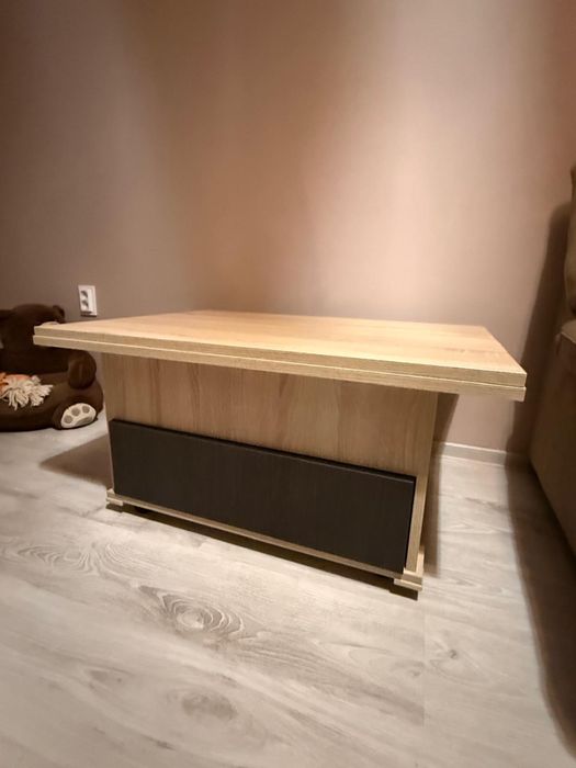 Vand masa extensibila, fara defecte - 550 lei