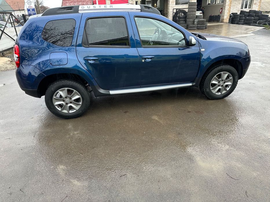 Vând Dacia Duster 4x4