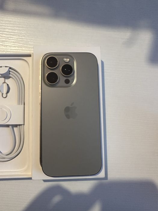 iPhone 16 Pro 256GB Natural Titanium – Като нов
