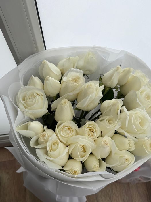 Белые розы за 10к