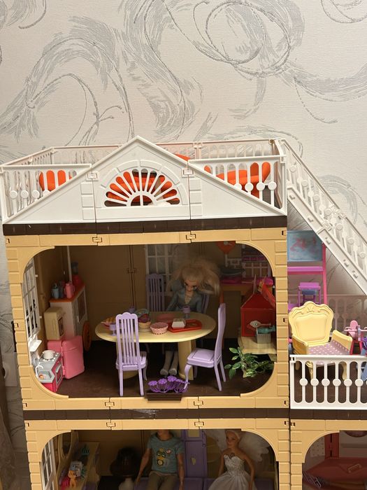 Домик игрушечный