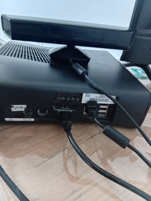Xbox 360 в харошем состояни обменяю на xbox one s