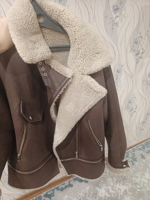 Продам дублёнку в отл состояние