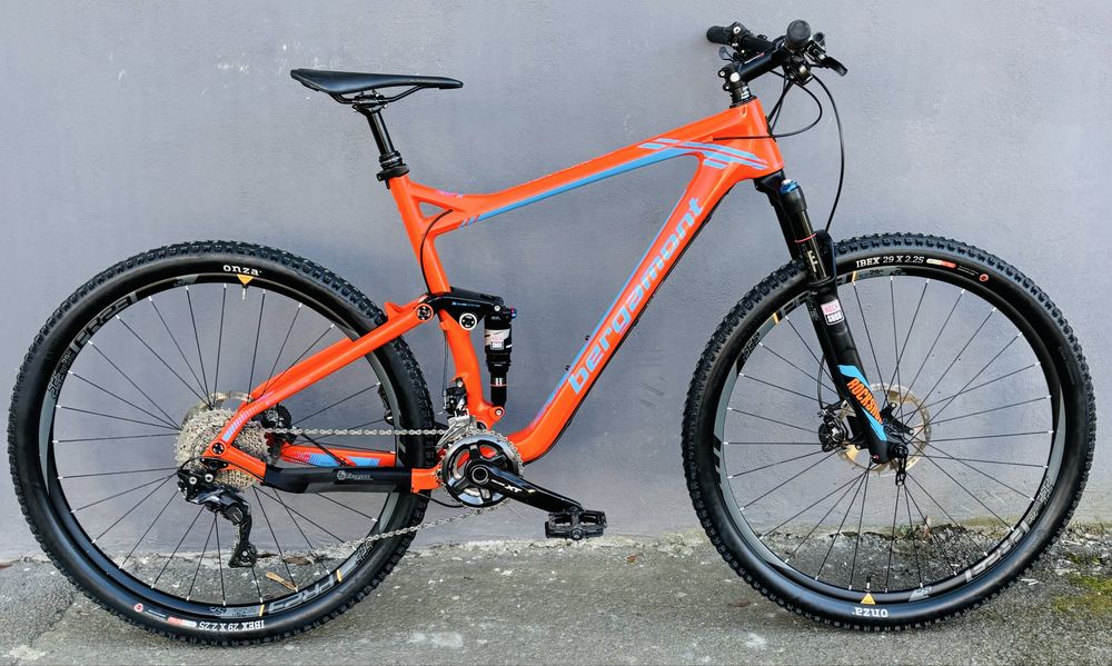 Bicicleta Mountain-Bike MTB BERGAMONT FULL S CONTRAIL 9 din CARBON  !!