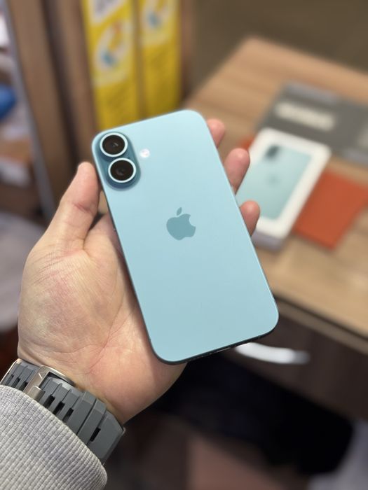 iPhone 16 / 128Gb / 100% / как новый