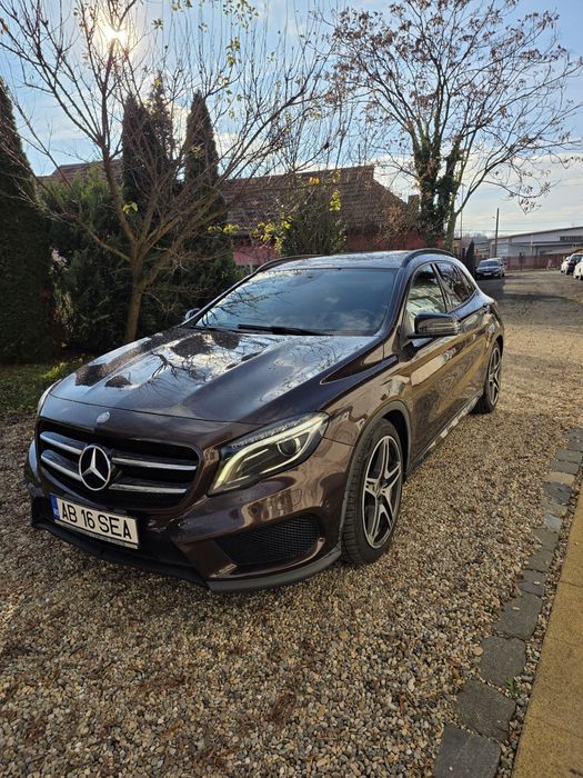 Autoturism mercedes GLA