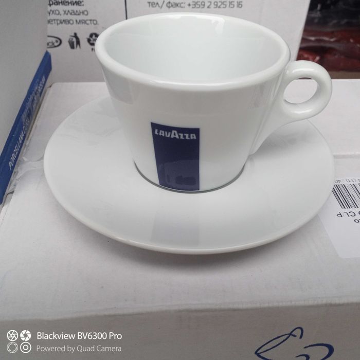 Продавам чаши lavazza