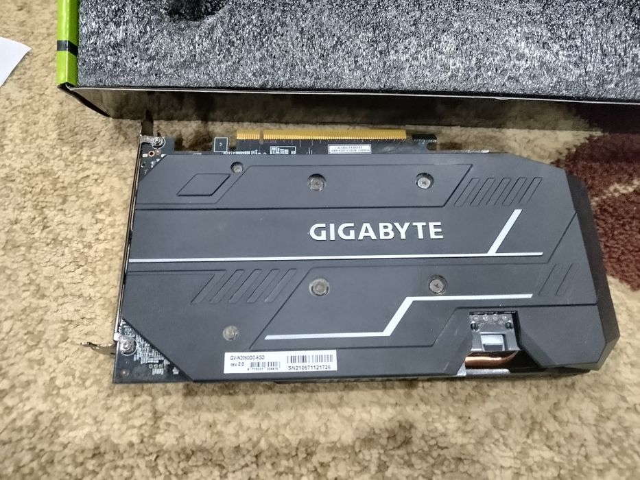 GIGABYTE geforce RTX 2060  6 гигов