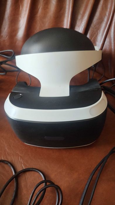 PS4 Slim + 2 Controllere DS4 + PSVR v2 Complet + 2 Controllere PS Move + 12 Jocuri