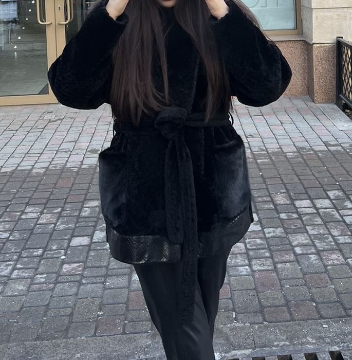 Продам шубу астраган