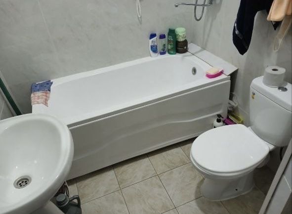 Arenda 1 xonasi beriladi 150$ yangi darxon