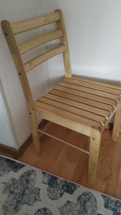 Стол со стульями