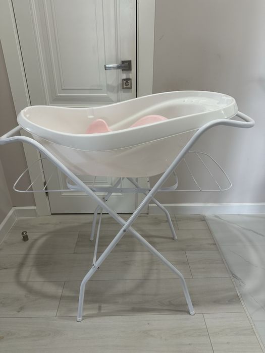 Стойка для ванночки, детская ванночка