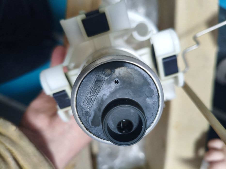 Оригеналные бензанасос bmw е36