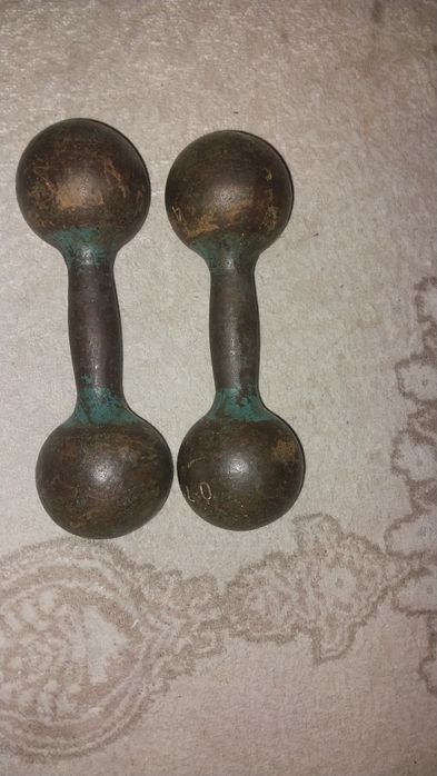 Гантели 8кг.5кг 1 кг.