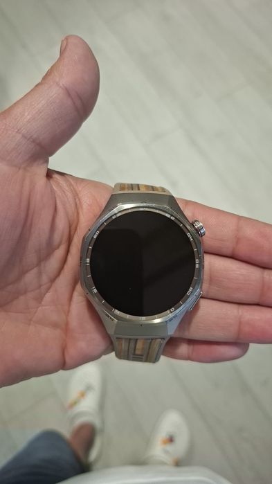 Vând Huawei watch GT 6 pro stare ca nou