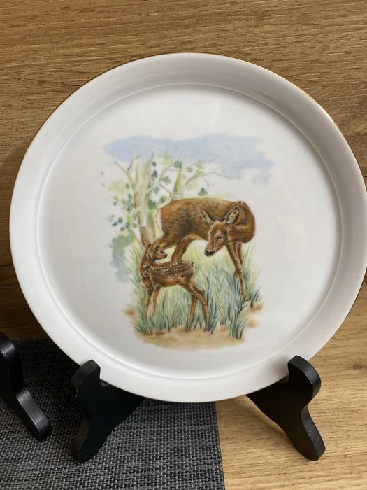 Баварски порцеланови чинии с ловен мотув