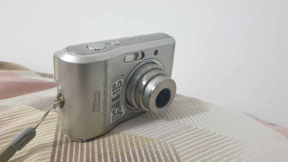 фотоапарат Nikon Coolpix L18
