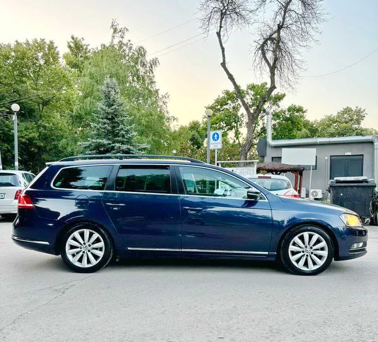 Фолксваген Пасат комби 2.0 TDI 140 кс Германия панорама нов внос -