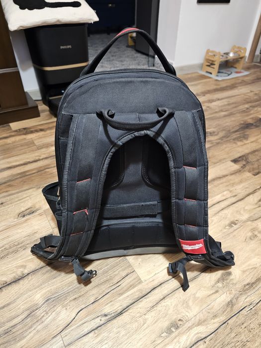 Vând rucsac de șantier cu bază întărită Milwaukee 4932500309