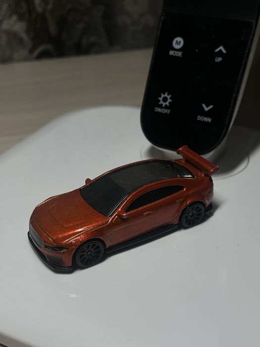 Машинки Hot Wheels
