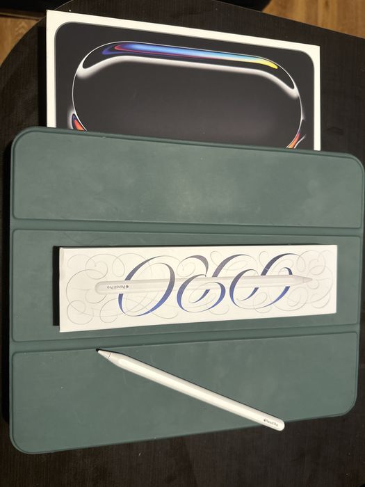 Ipad 13 pro M4 256 GB + Pencil + Case + Keyboard