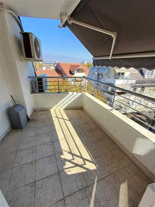 Дава се под наем Многостаен апартамент в Пловдив, Кючук Париж - 98 кв.м за 453.9 € - Снимка #9