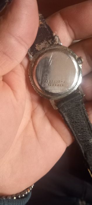 Vand ceas doxa mai multe detali inprivat