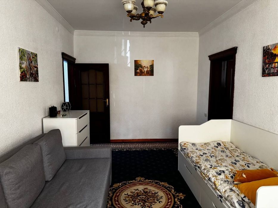 Сотилади 1/1/4 Коракамиш 2/4