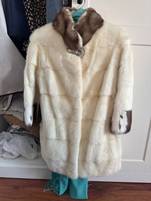 Норковая белая шуба