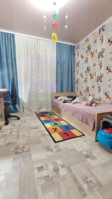 Продам 4х комнатную квартиру