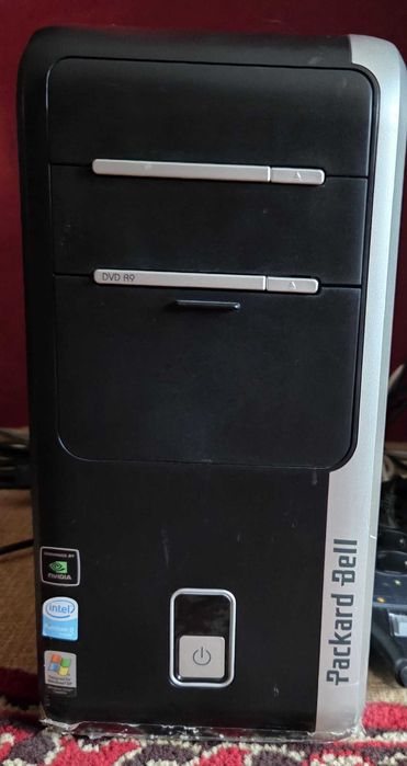 Настолни компютри с WINDOWS 7