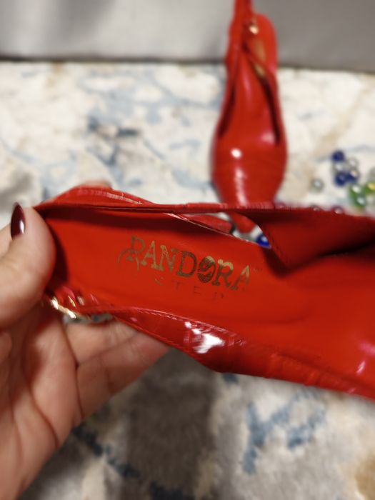 Босоножки женские Пандора 38 размер. Новые.