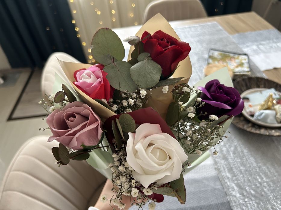 Подарък за 8ми март Роза от сапун Лале от сапун