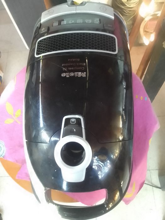 Vând aspirator miele