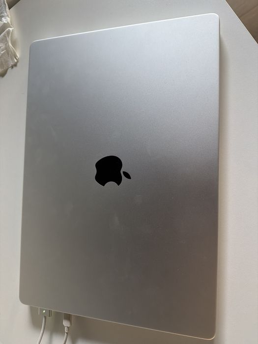 MacBook Pro 16” M2 Max / 96 ГБ RAM / 1 ТБ SSD