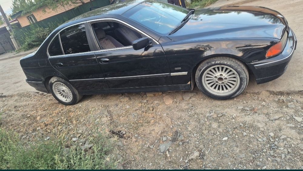 БМВ е39 2,5 автомат