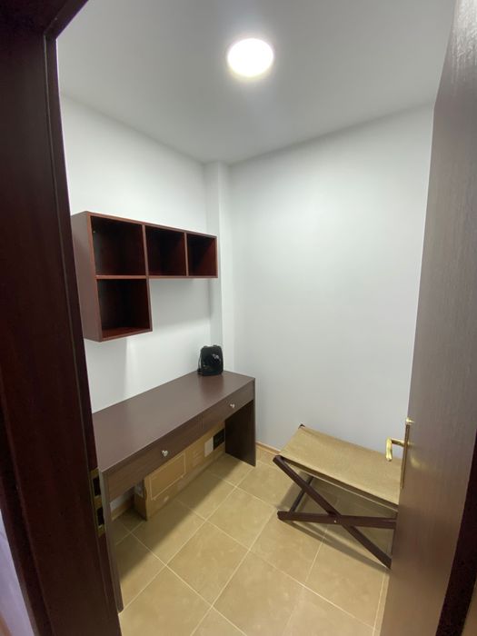 Продавам луксозен апартамент