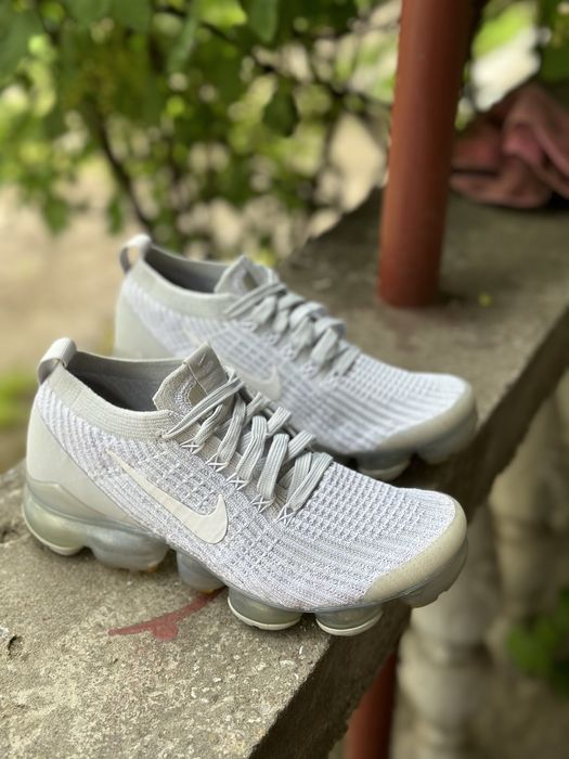 Nike Vapormax.salewa,altra,mizuno,arcteryx,brooks,dynafit,om cloud.