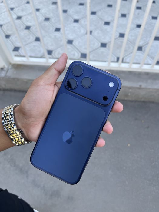 Iphone 17 pro max продам срочно